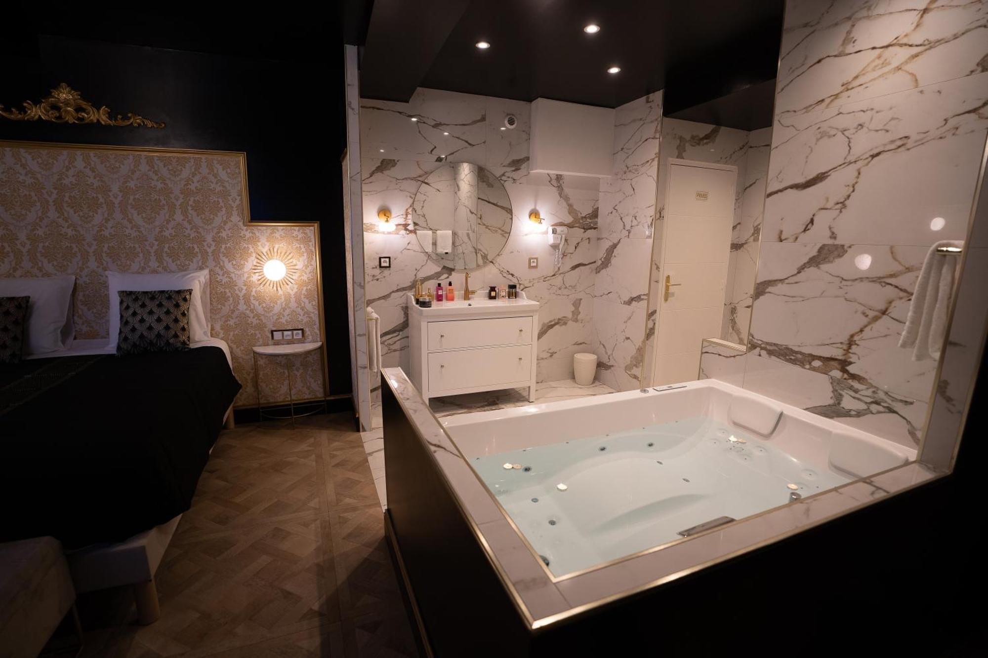 Villefranche-sur-Saône Appartement D'Exception Avec Jacuzzi מראה חיצוני תמונה